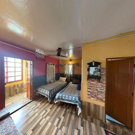 Calcutta Backpackers Homestay- For Travellers And Backpackers Extérieur photo